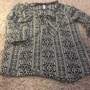 3/4 length sleeve sheer blouse with tie